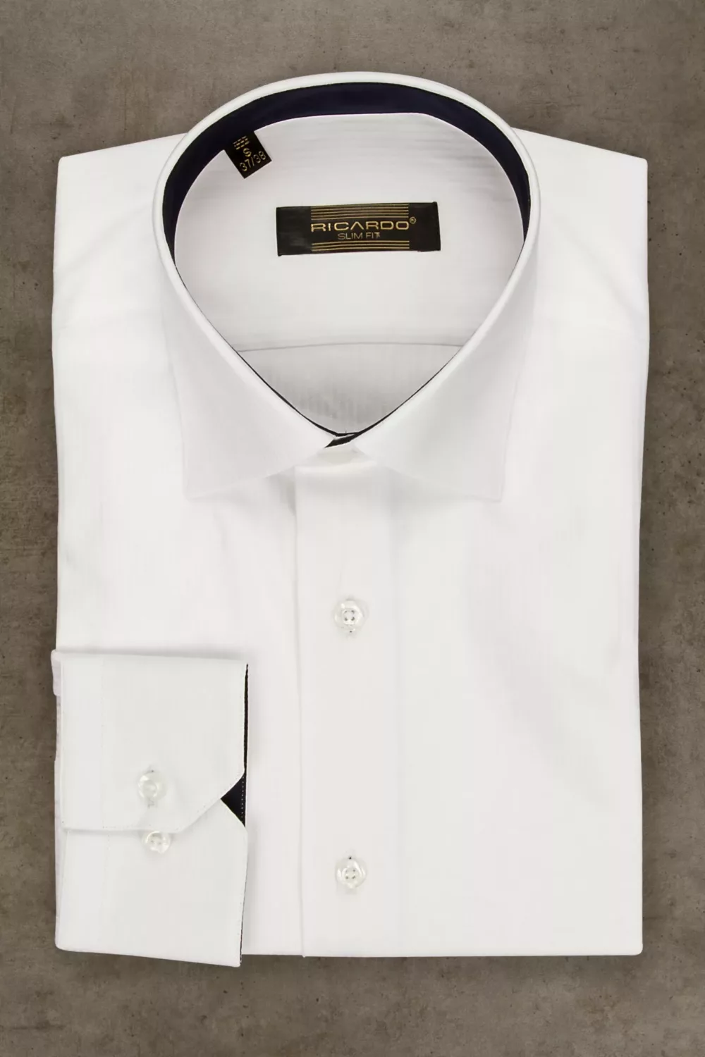 18 Рубашка белая приталенная Каталог