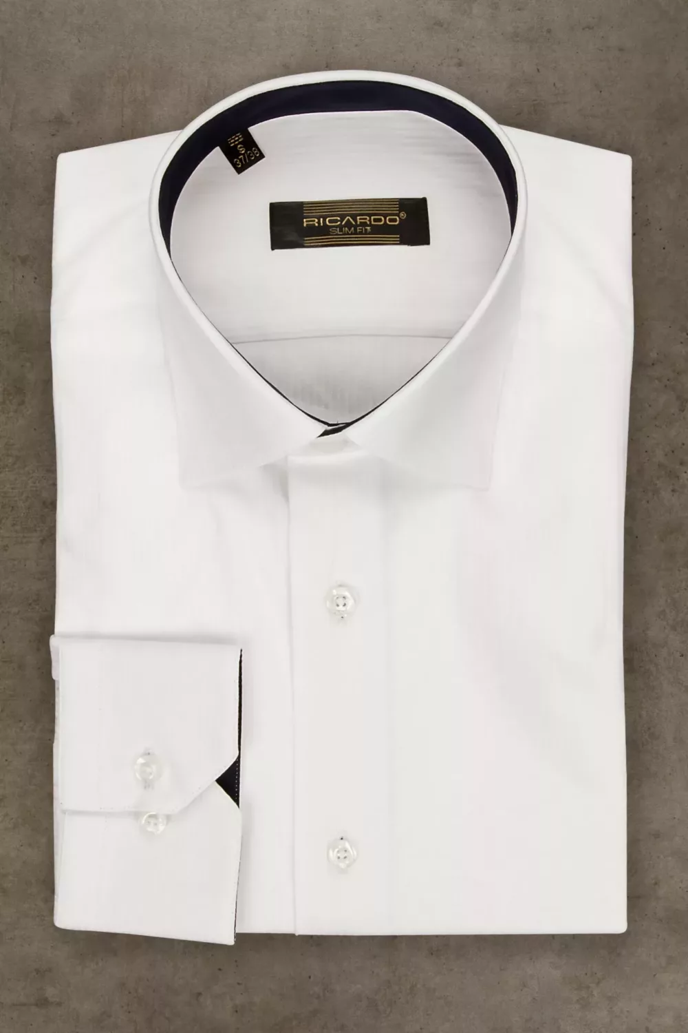 Рубашка белая приталенная Каталог