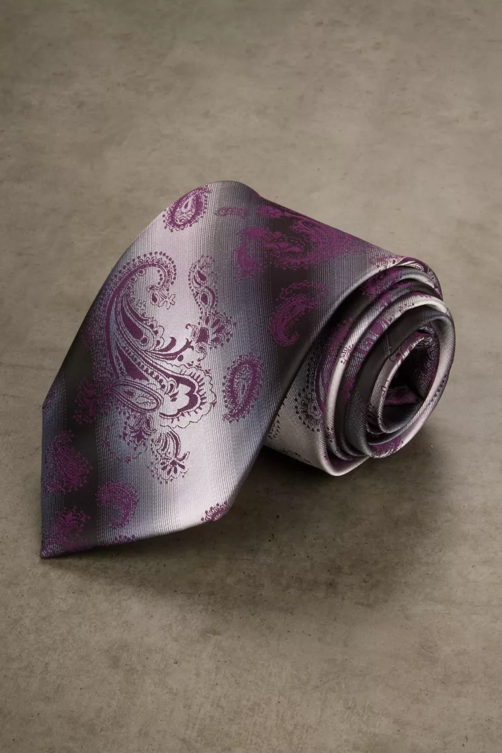 Галстук серый с фиолетовым узором Галстуки
