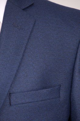 Костюм-тройка, серый, приталенный с фактурной выделкой на ткани Костюмы тройка мужские