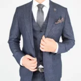 Костюм-тройка темно-серого цвета в неявную клетку Каталог