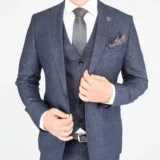 Костюм-тройка темно-серого цвета в неявную клетку Каталог