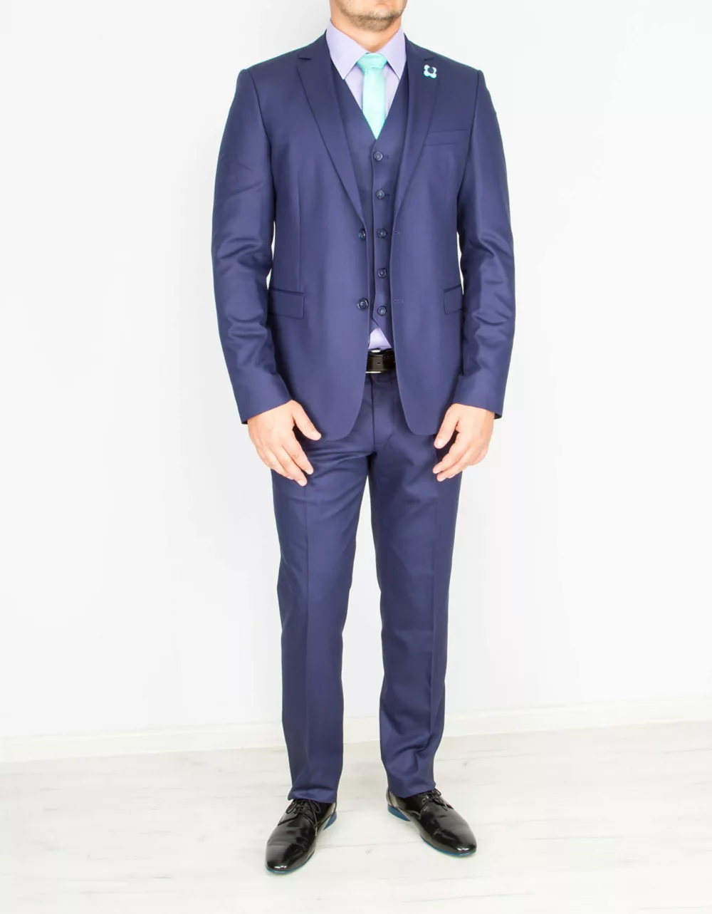 155 Костюм-тройка, синего цвета ткань с перфорацией Каталог