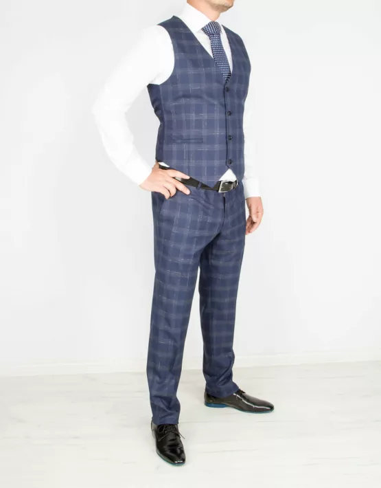 Костюм-тройка синего цвета в невыраженную серую клетку Каталог