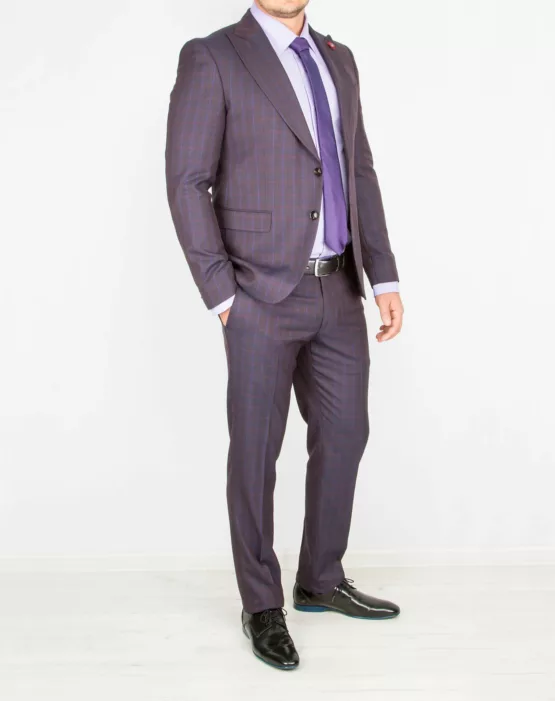 Костюм-двойка темно-бордового цвета в клетку Каталог