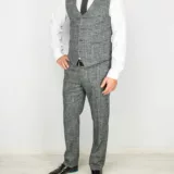 Костюм-тройка пепельно-серого цвета Каталог