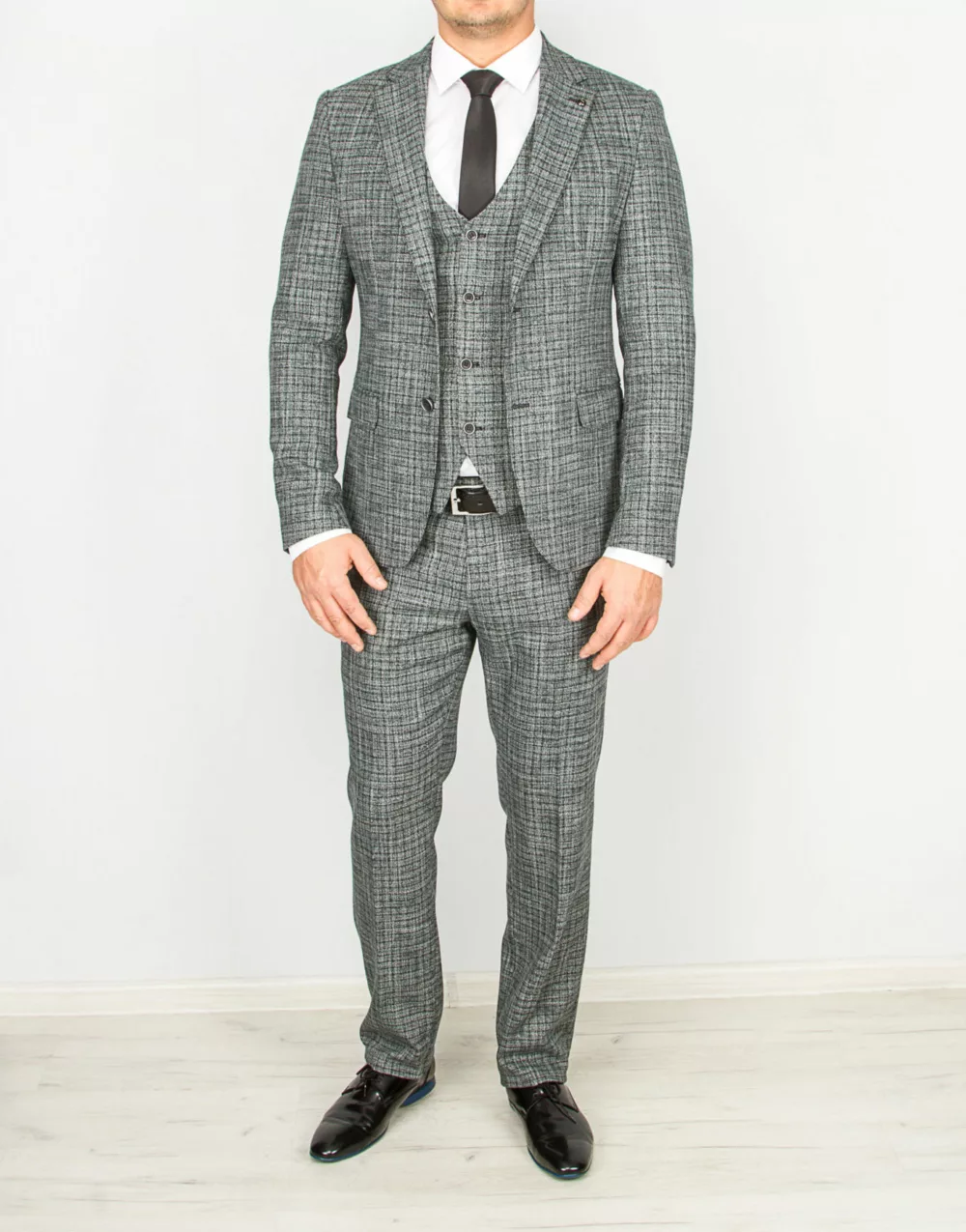 48 Костюм-тройка пепельно-серого цвета Каталог