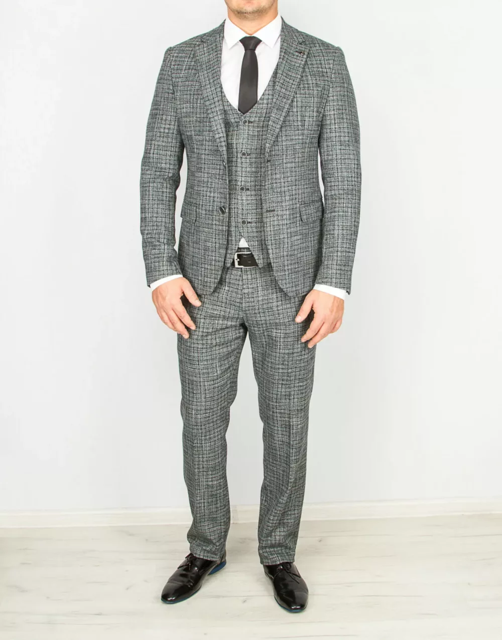 48 Костюм-тройка пепельно-серого цвета Каталог