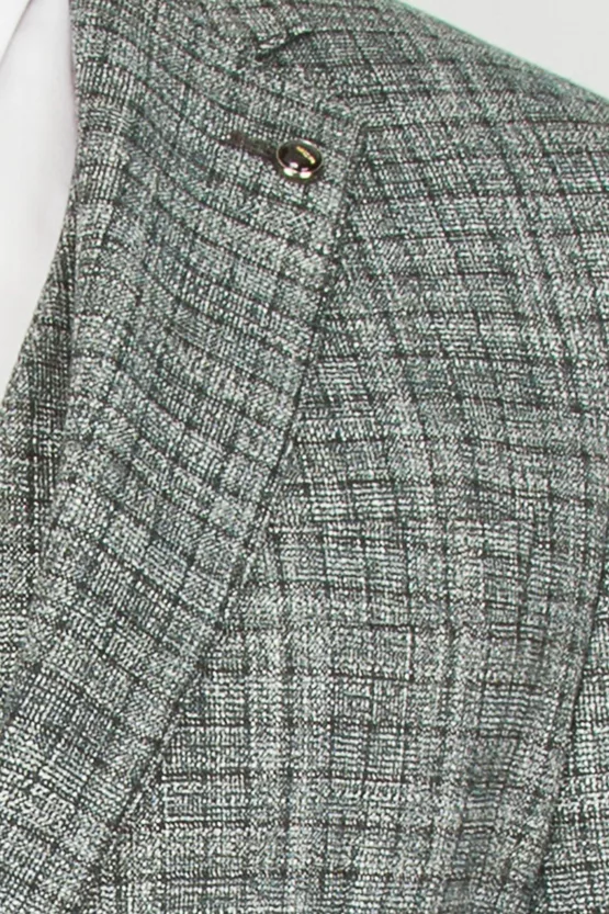 Костюм-тройка пепельно-серого цвета Каталог