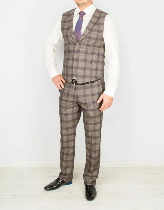 Костюм-тройка песочного цвета в фиолетовую клетку Каталог