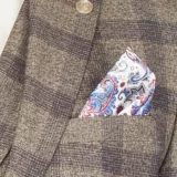 Костюм-тройка песочного цвета в фиолетовую клетку Каталог