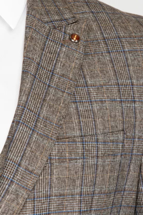 Костюм-тройка песочного цвета в клетку Каталог