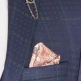 Костюм синего цвета в неяркую изумрудную клетку Каталог