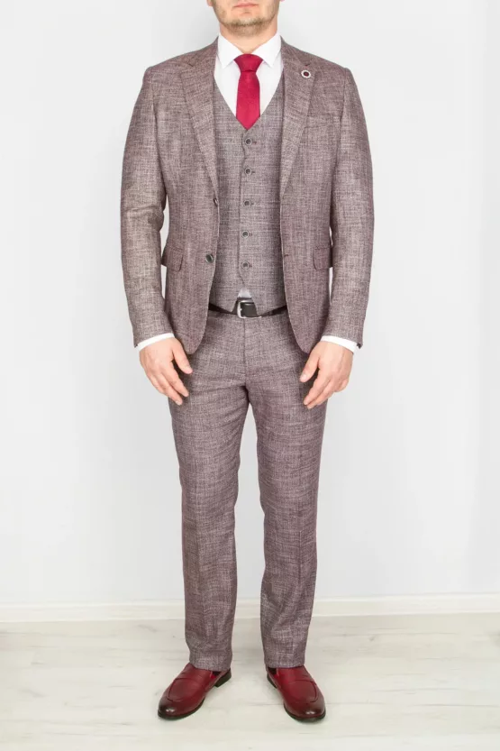 Костюм-тройка бордового цвета Каталог