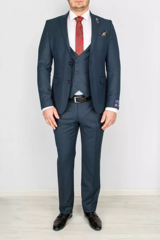 Костюм-тройка изумрудного цвета Каталог