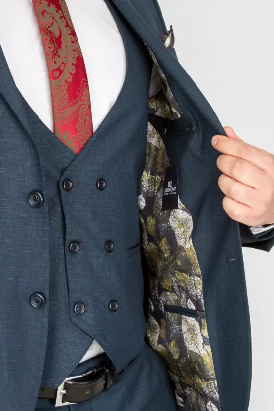 Костюм-тройка изумрудного цвета Каталог