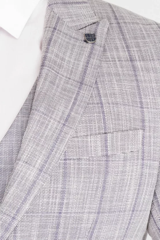 Костюм-тройка серого цвета в бледно-сиреневую клетку Вечерние мужские костюмы