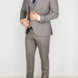 Костюм-тройка песочного цвета в тонкую клетку Брючные мужские костюмы