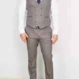 Костюм-тройка песочного цвета в тонкую клетку Брючные мужские костюмы