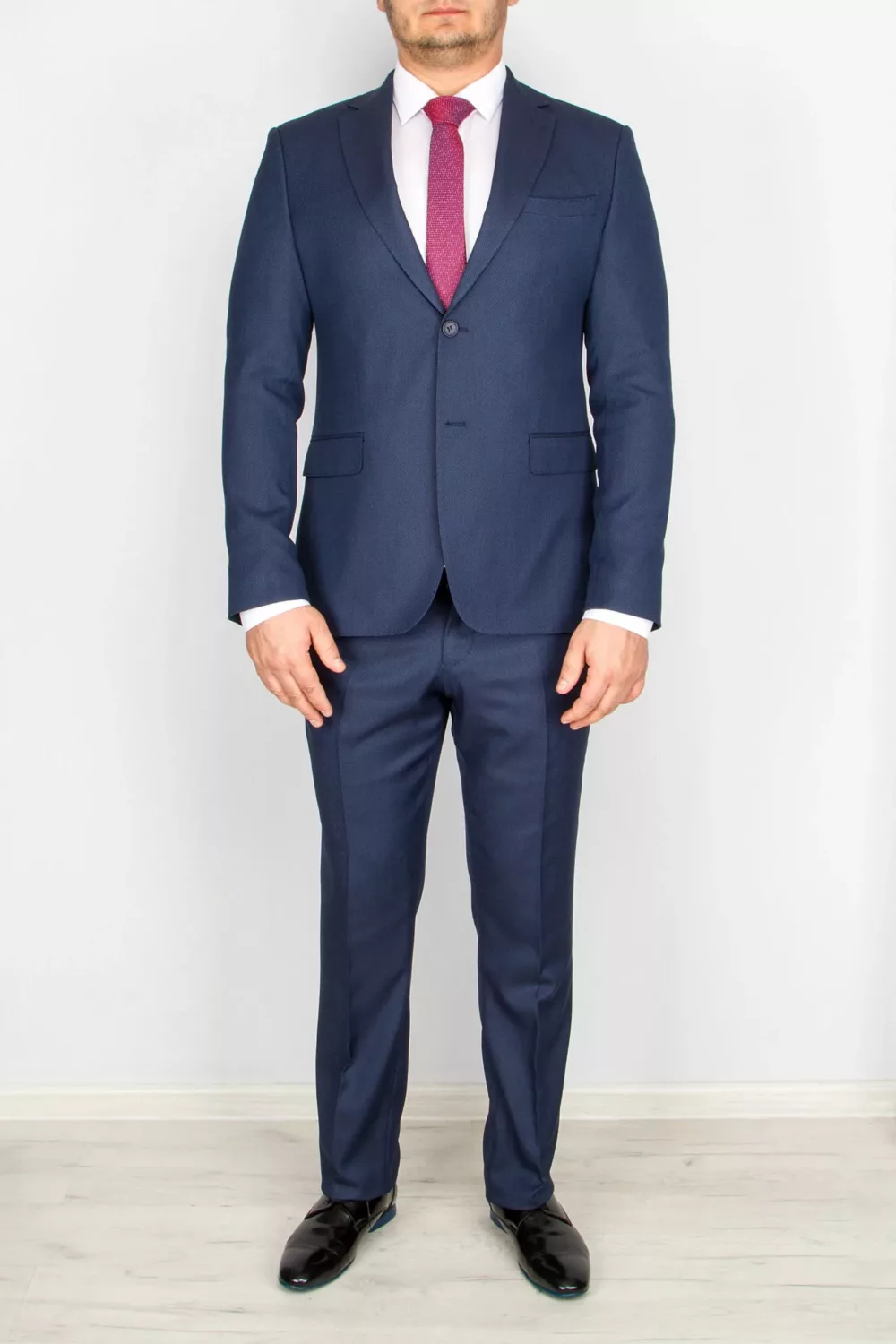 Костюм-двойка синего цвета ткань с перфорацией Каталог