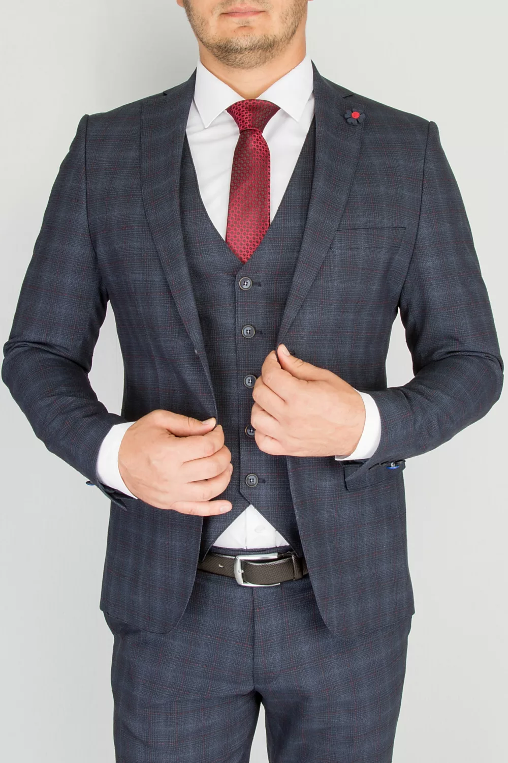 Костюм-тройка темно-синего цвета в бордовую клетку Каталог