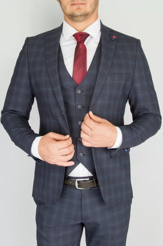 Костюм-тройка темно-синего цвета в бордовую клетку Каталог