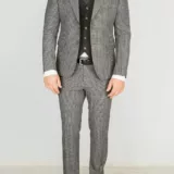 Костюм-тройка серого цвета в клетку с черным жилетом Каталог