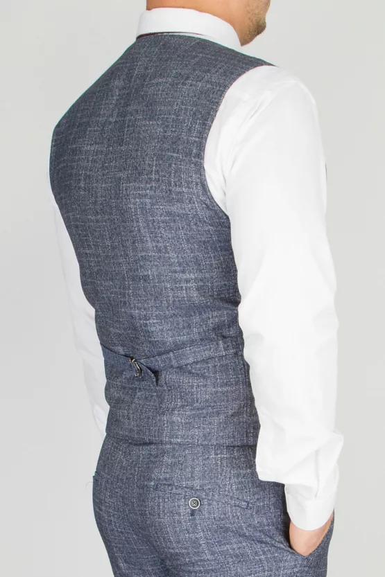 Костюм-тройка светло-серого цвета с клеточным пиджаком Каталог