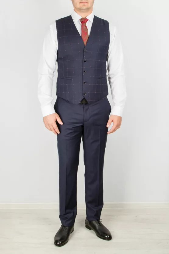 Синий костюм-тройка с клеточным пиджаком Каталог