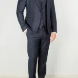 Синий костюм-тройка с клеточным пиджаком Каталог