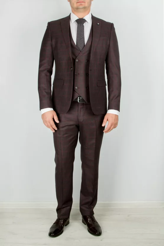 Костюм-тройка темно-бордового цвета в клетку Каталог