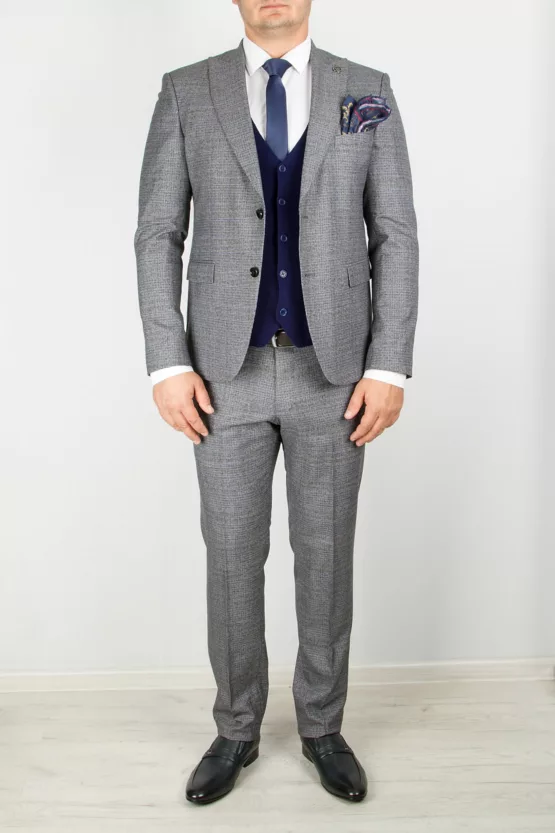 Костюм-тройка серого цвета с трикотажным синим жилетом Каталог