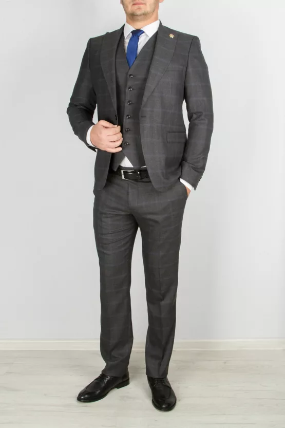 Костюм-тройка серый цвет в клетку Каталог