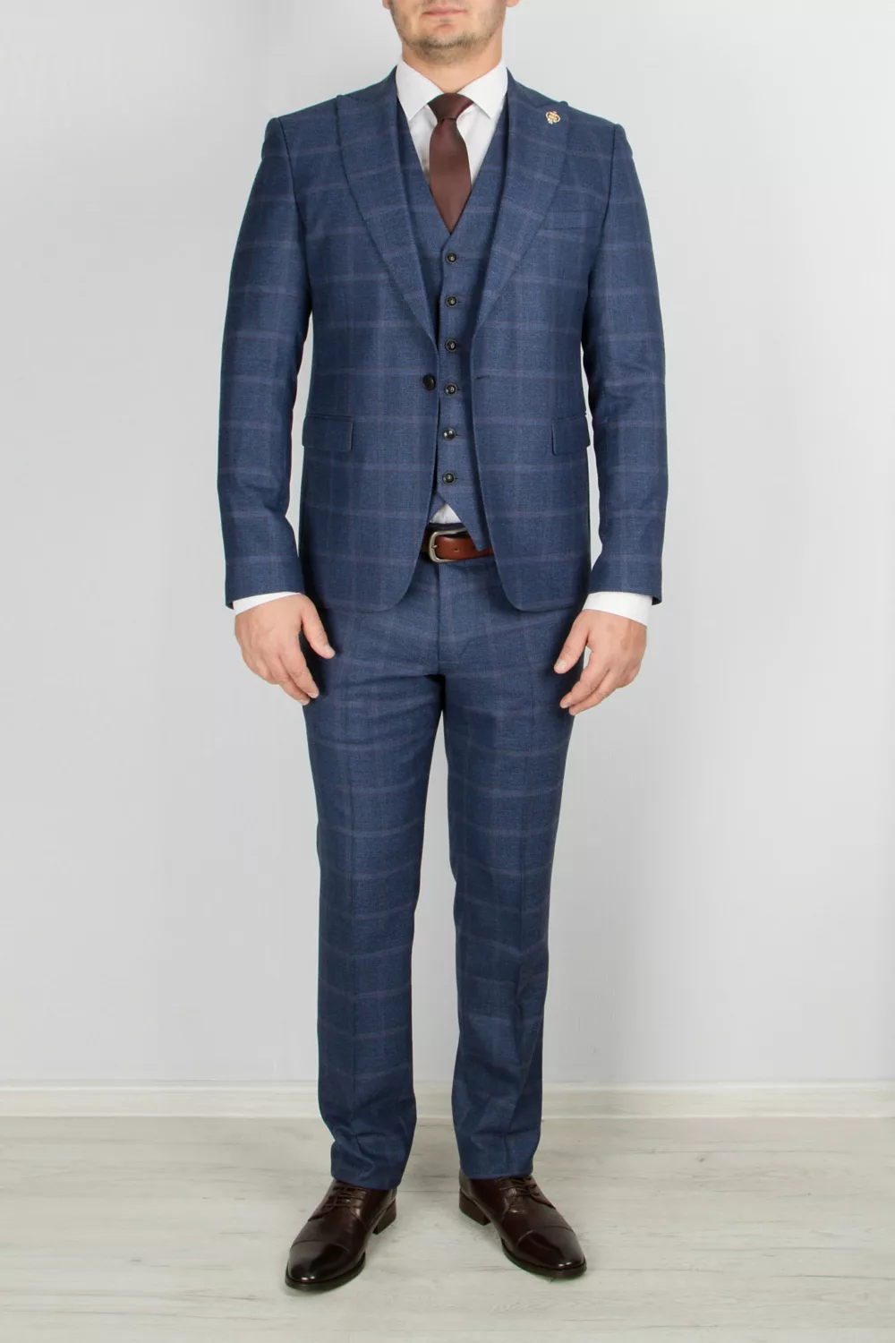 Костюм-тройка синего цвета в клетку Каталог