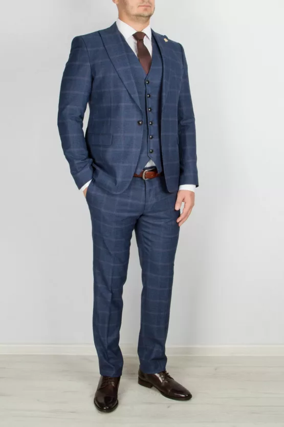 Костюм-тройка синего цвета в клетку Каталог