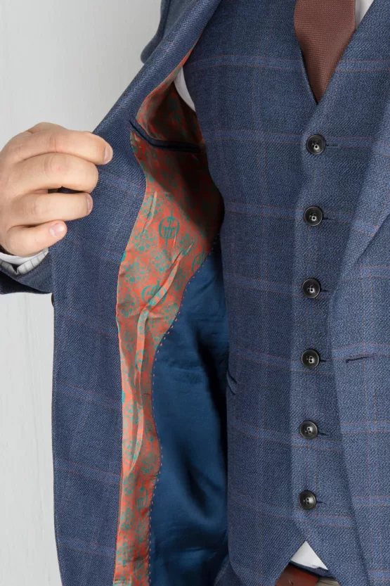 Костюм-тройка синего цвета в клетку Каталог