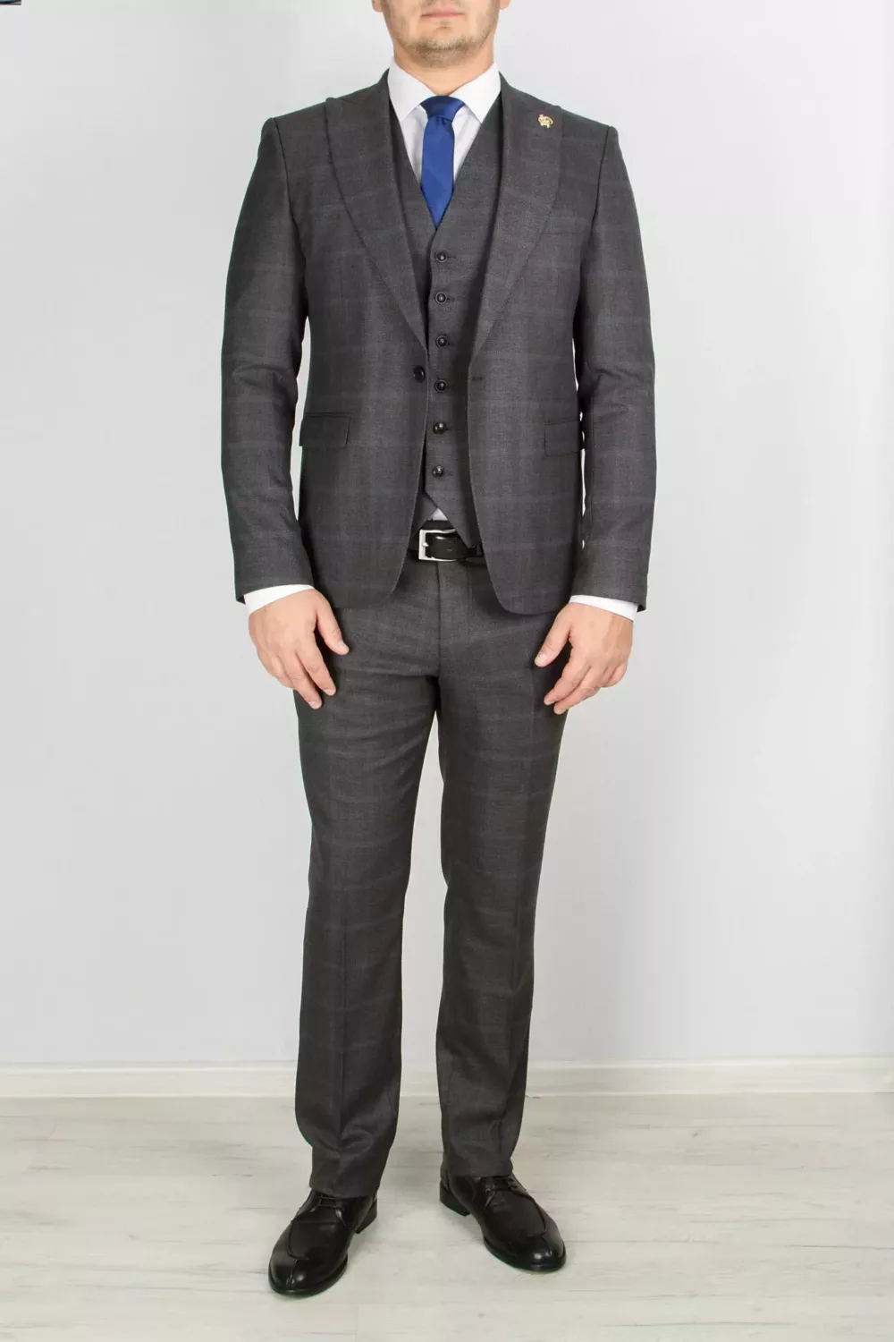 4 Костюм-тройка серый цвет в клетку Каталог