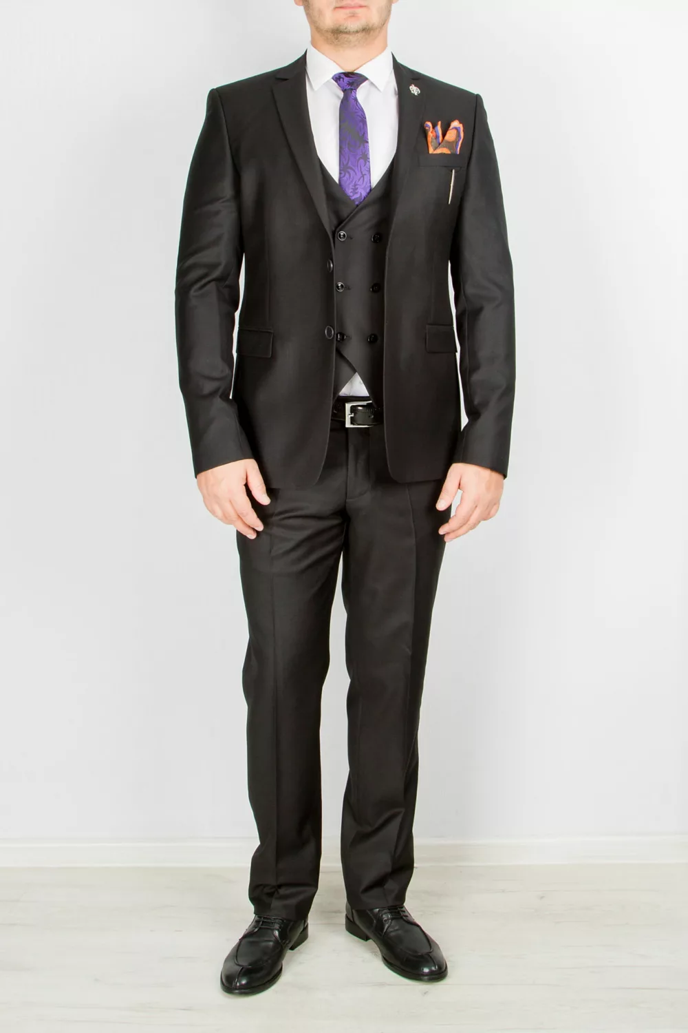 Костюм-тройка матово-черный Каталог