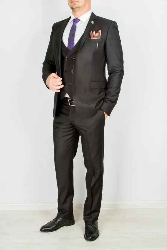 Костюм-тройка матово-черный Каталог