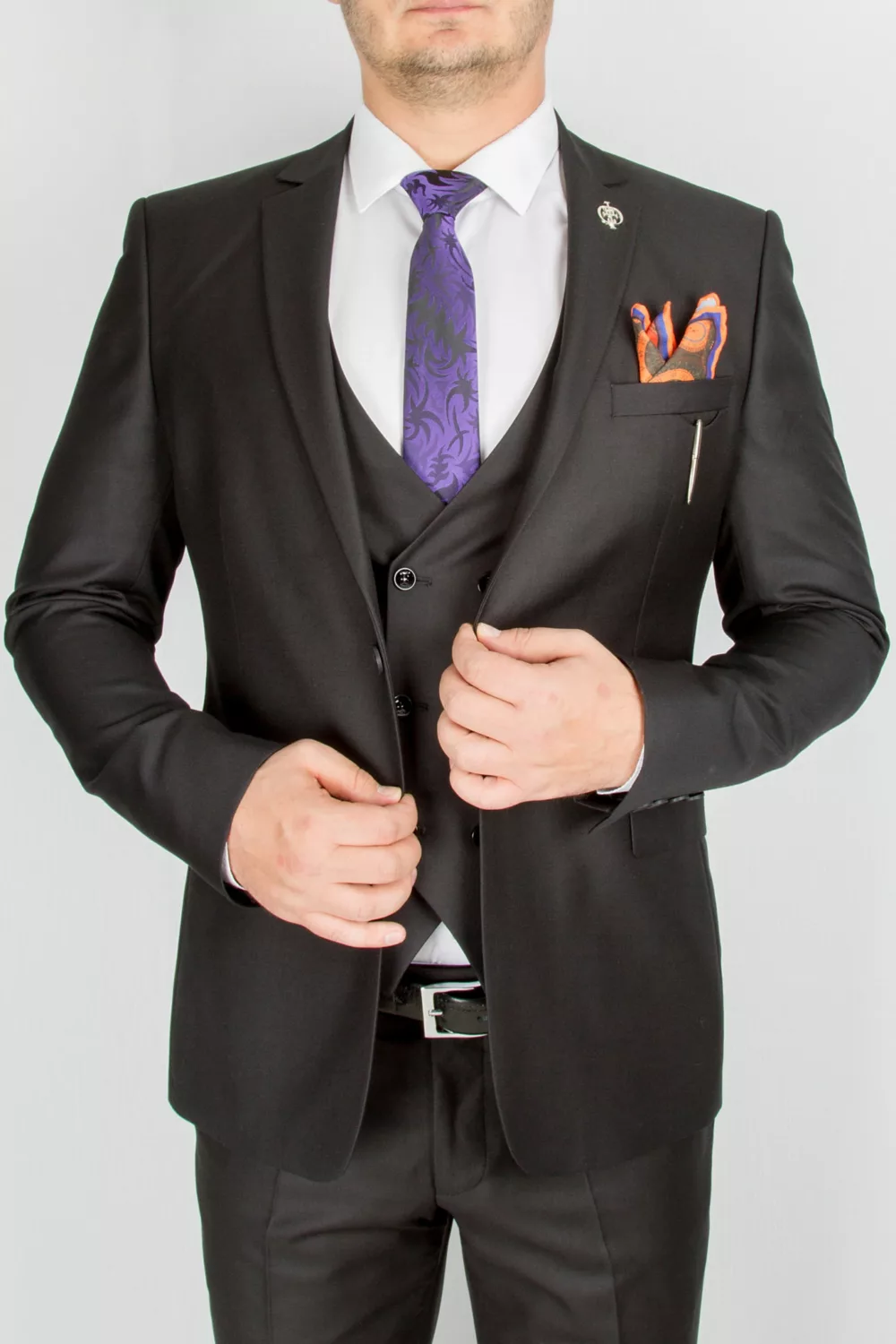 Костюм-тройка матово-черный Каталог