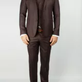 Костюм-тройка с фактурной тканью, бордового цвета Каталог