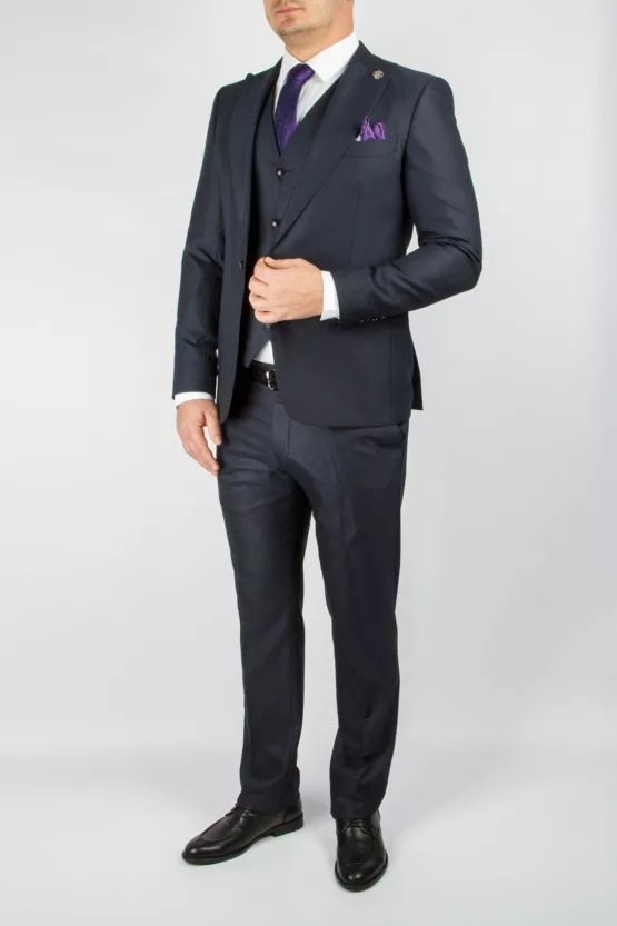 Приталенный костюм-тройка темно-синего цвета Каталог