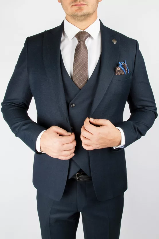 Костюм-тройка темно-изумрудного цвета Каталог