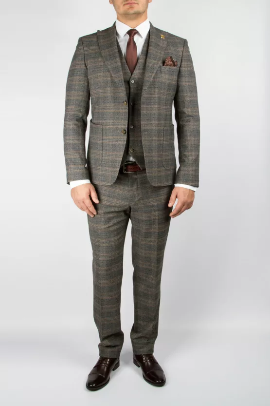 Костюм-тройка серого цвета в песочную клетку Каталог
