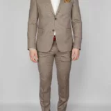Костюм-двойка песочного цвета Каталог