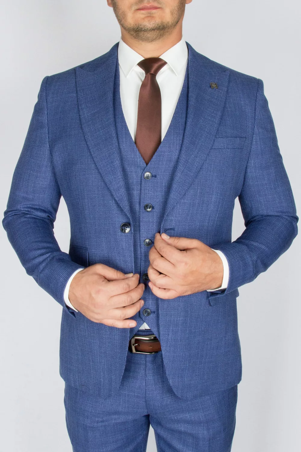 Костюм-тройка светло-синего цвета Каталог