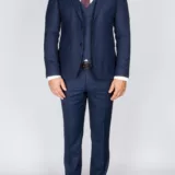 Костюм-тройка синего цвета с клеточным пиджаком Каталог