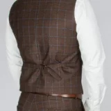 Костюм-тройка шоколадного цвета в голубую клетку Брючные мужские костюмы