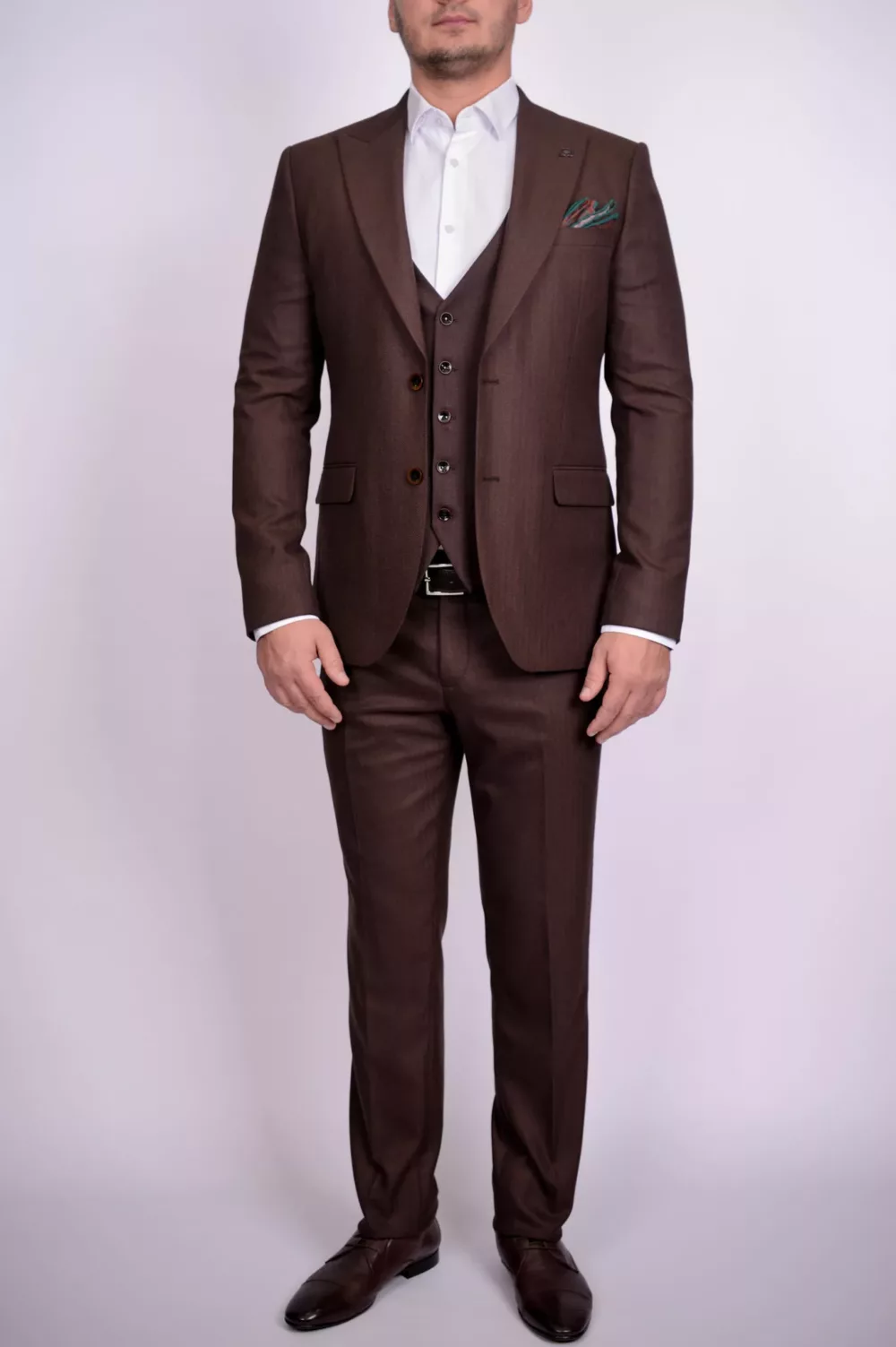 ODS_1220_00004 Твидовый костюм-тройка коричневого цвета Каталог