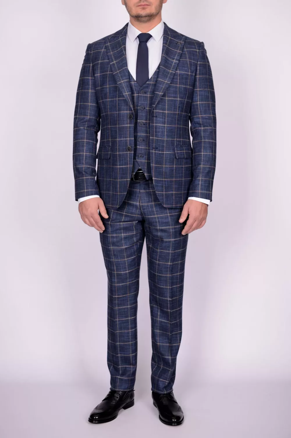 Костюм-тройка синего цвета в крупную клетку Брючные мужские костюмы